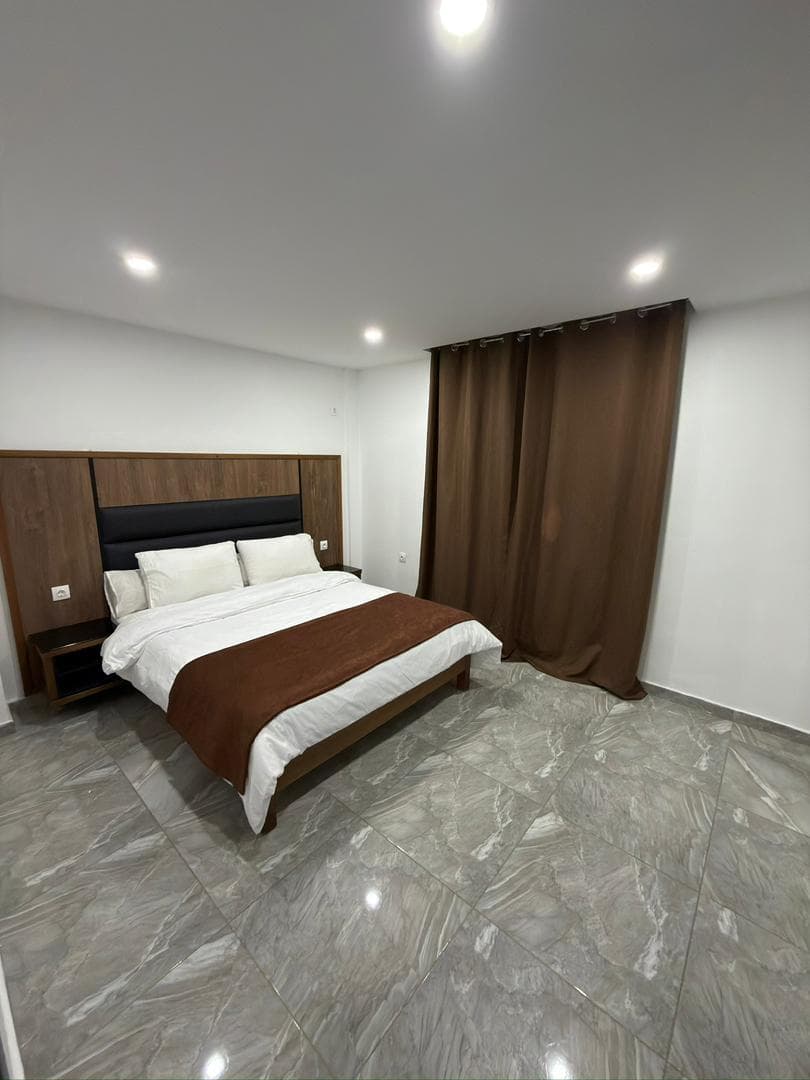 Duplex   5  PAX - View 2