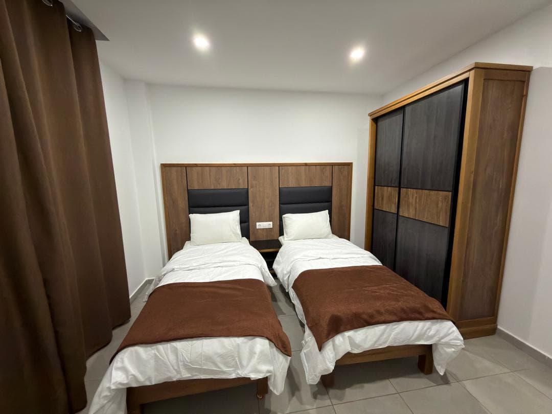 Duplex   5  PAX - View 4